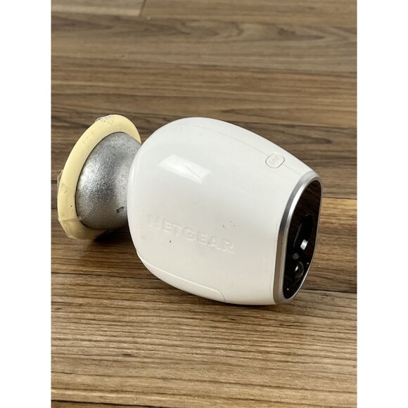 NETGEAR ARLO VMC3030 Indoor/Outdoor Security Camera With Battery White - Picture 6 of 10